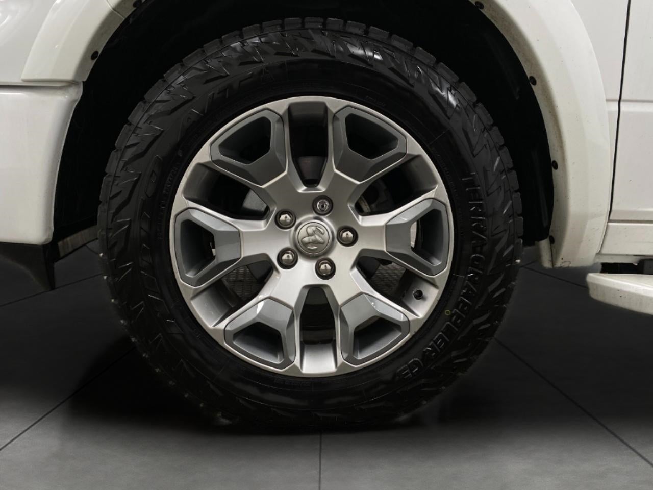 2018 RAM 1500 CREW CAB PICKUP - SHORT BED