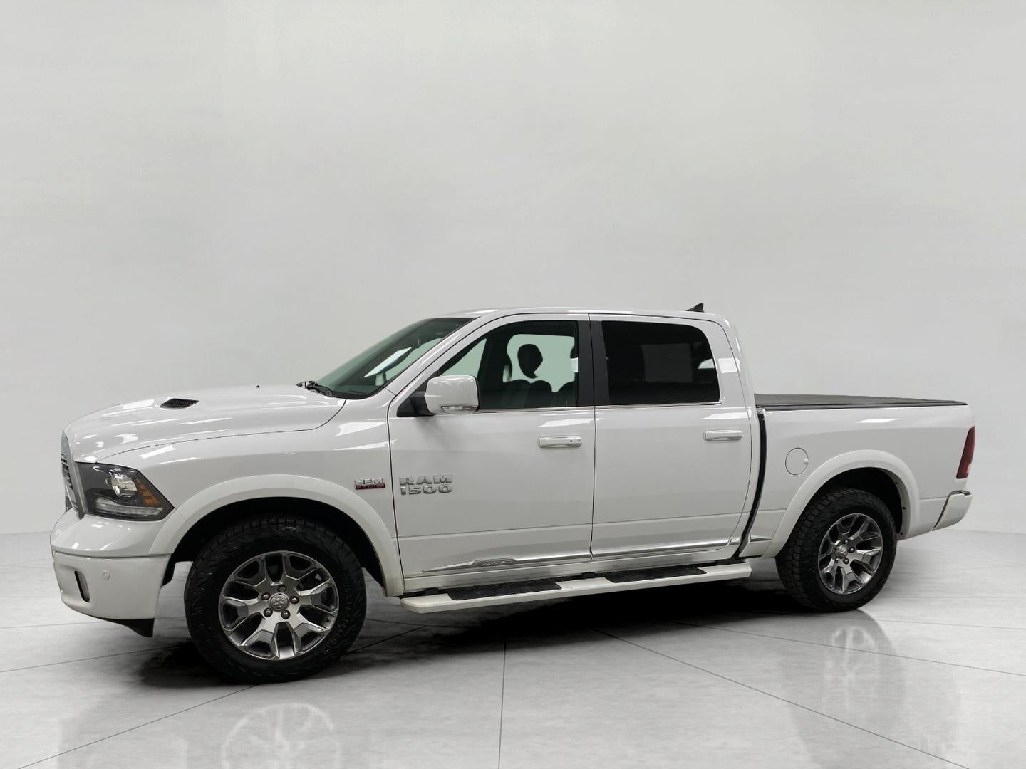 2018 RAM 1500 CREW CAB PICKUP - SHORT BED