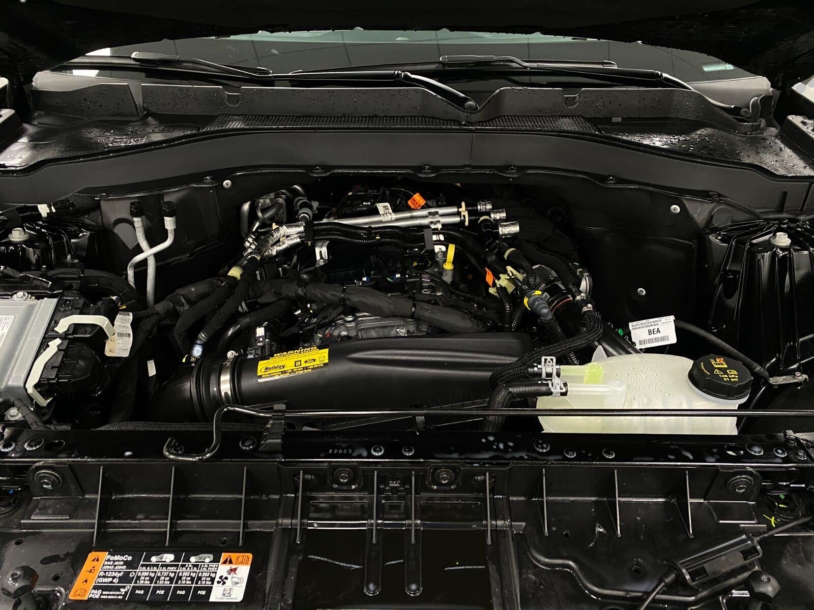 2025 Ford Explorer Active 4WD