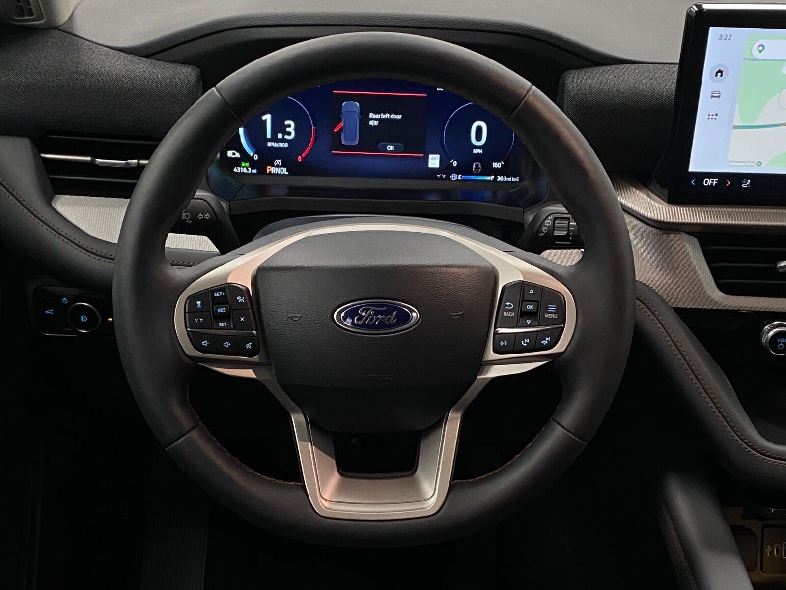 2025 Ford Explorer Active 4WD
