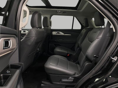 2025 Ford Explorer Active 4WD