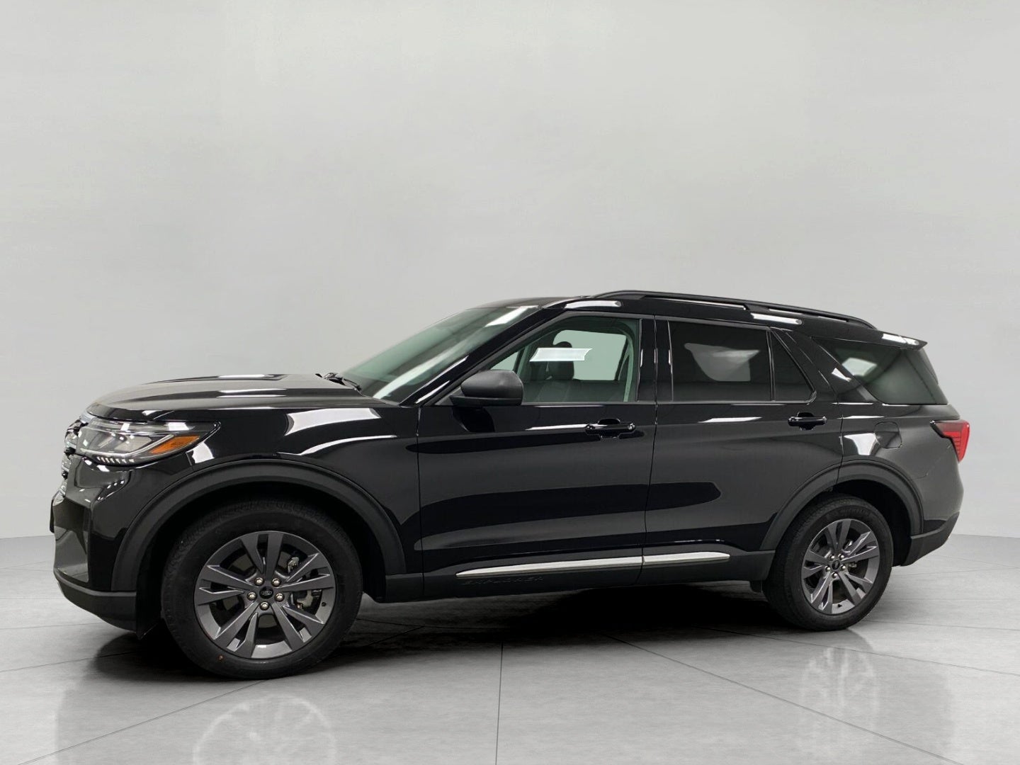 2025 Ford Explorer Active 4WD
