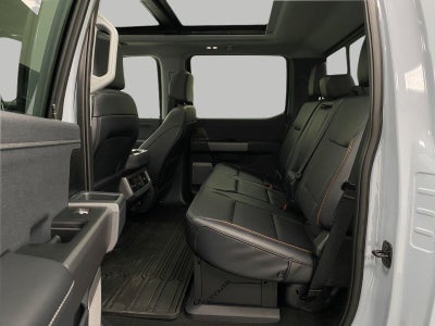 2025 Ford SUPER DUTY F-250 SRW LARIAT