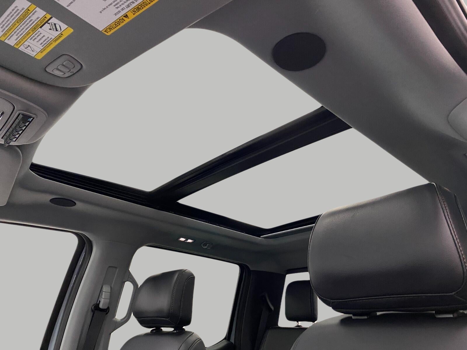 2025 Ford SUPER DUTY F-250 SRW LARIAT