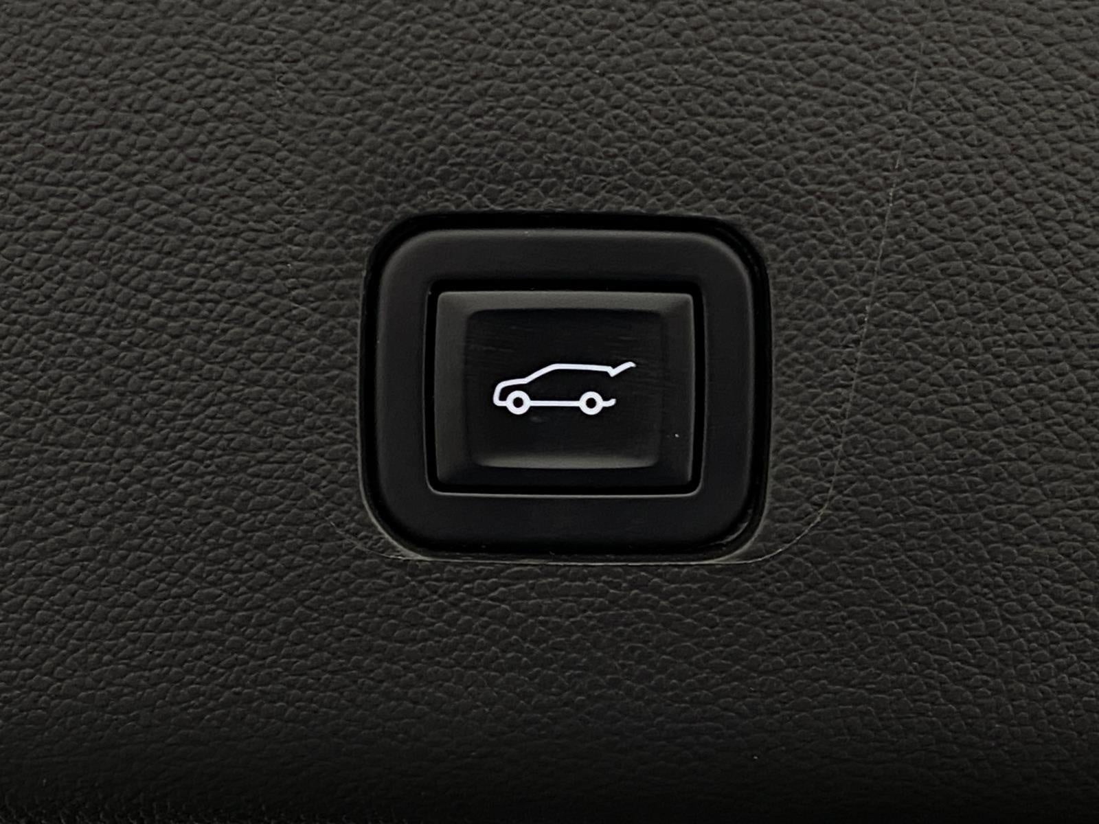 2022 Chevrolet Traverse AWD 4dr LT Leather