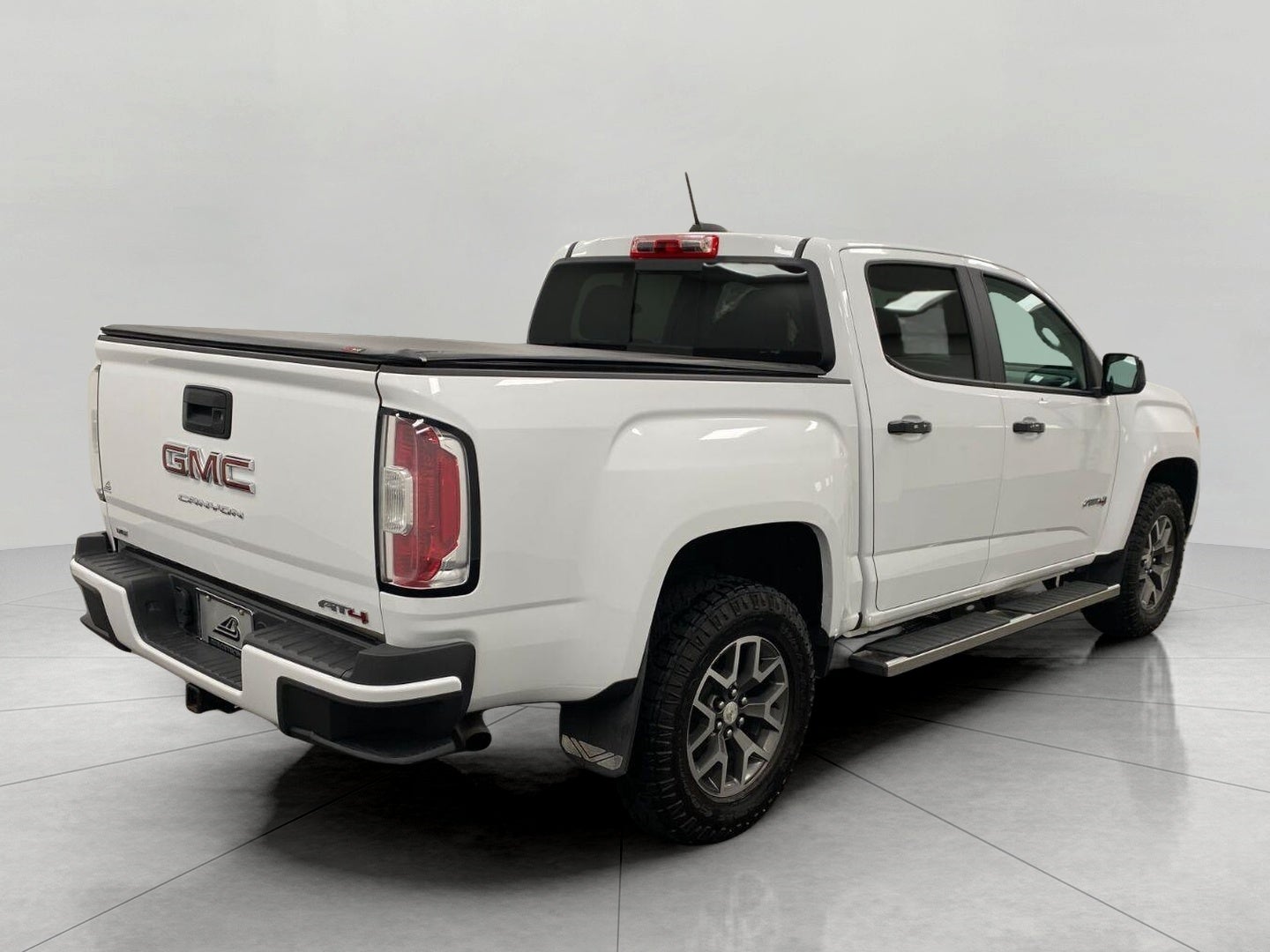 2022 GMC Canyon 4WD Crew Cab 128 AT4 w/Cloth