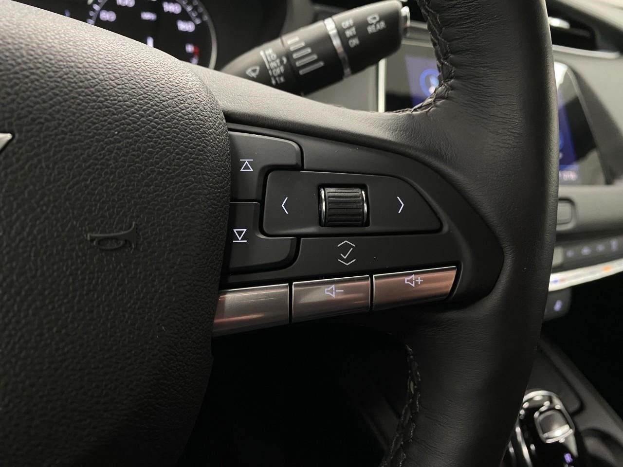 2023 Cadillac XT4 AWD 4dr Luxury