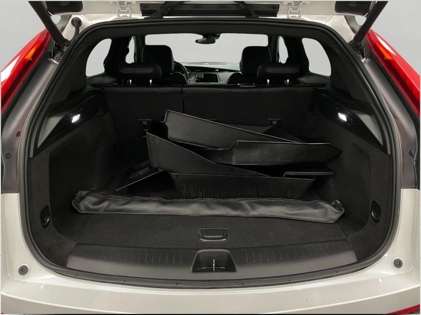 2023 Cadillac XT4 AWD 4dr Luxury