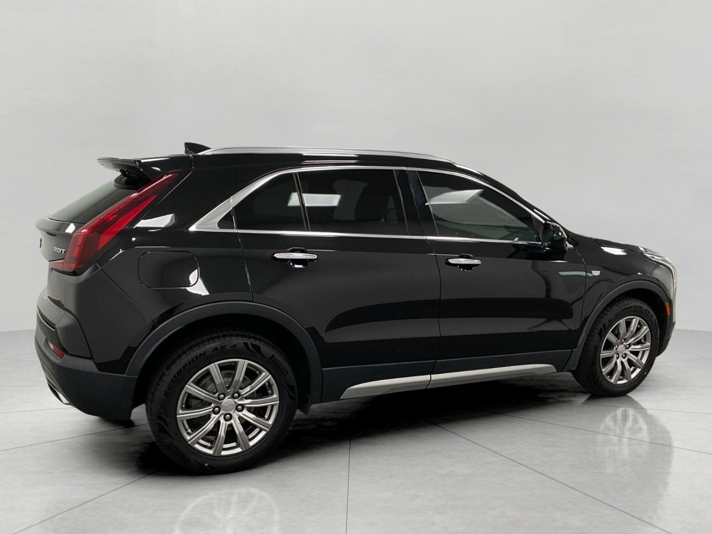 2019 Cadillac XT4 AWD 4dr Premium Luxury