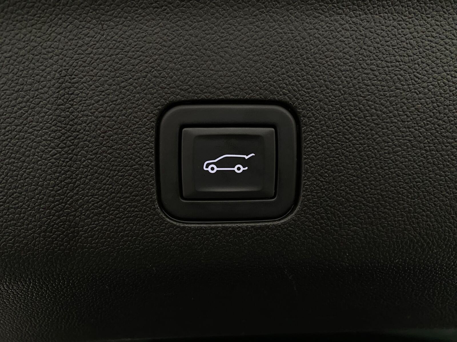 2023 Cadillac Escalade AWD 4dr V-Series