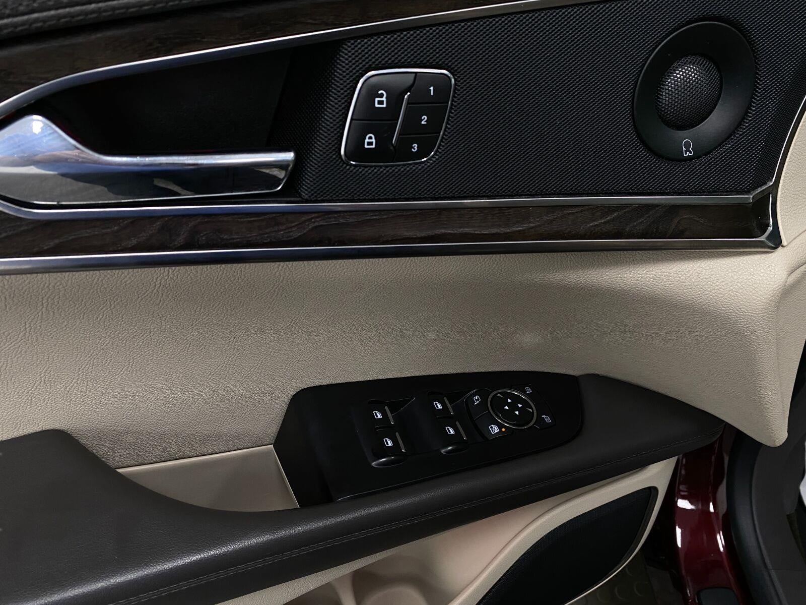 2020 Lincoln Nautilus Reserve AWD