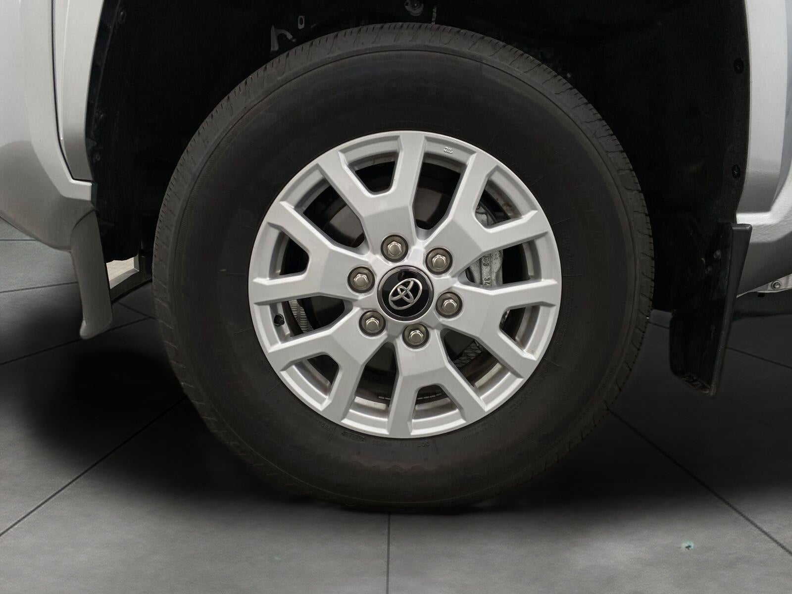 2024 Toyota TACOMA 4WD SR5