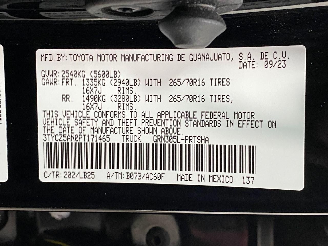2023 Toyota TACOMA 4WD TRD PRO