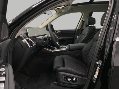 2026 BMW X7 xDrive40i Sports Activity Vehicle