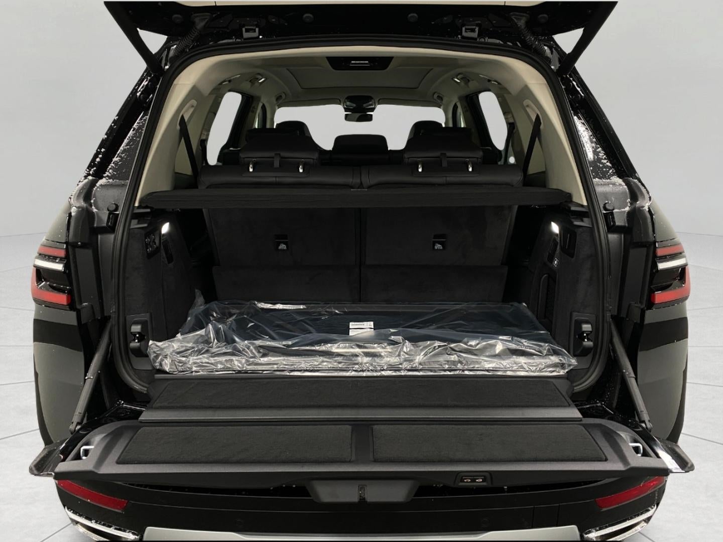 2026 BMW X7 xDrive40i Sports Activity Vehicle