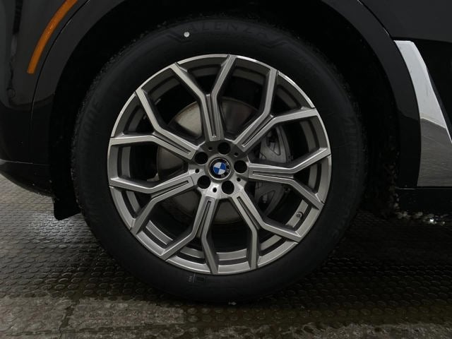 2026 BMW X7 xDrive40i Sports Activity Vehicle
