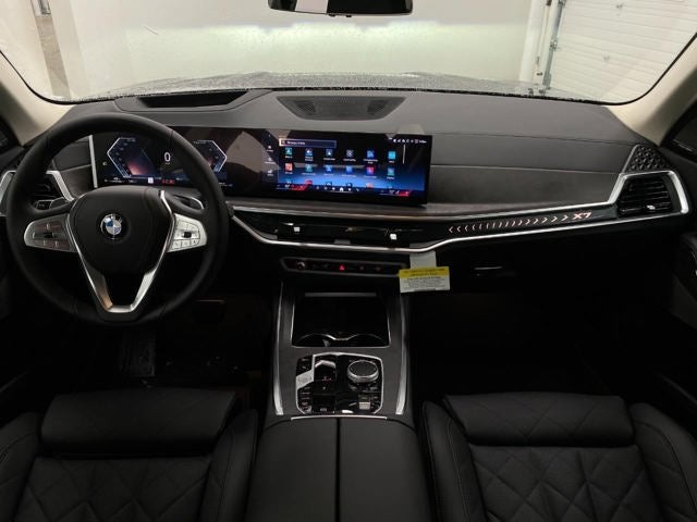 2026 BMW X7 xDrive40i Sports Activity Vehicle