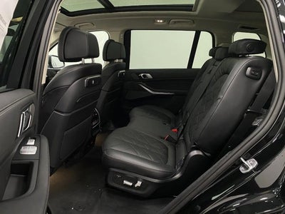 2026 BMW X7 xDrive40i Sports Activity Vehicle