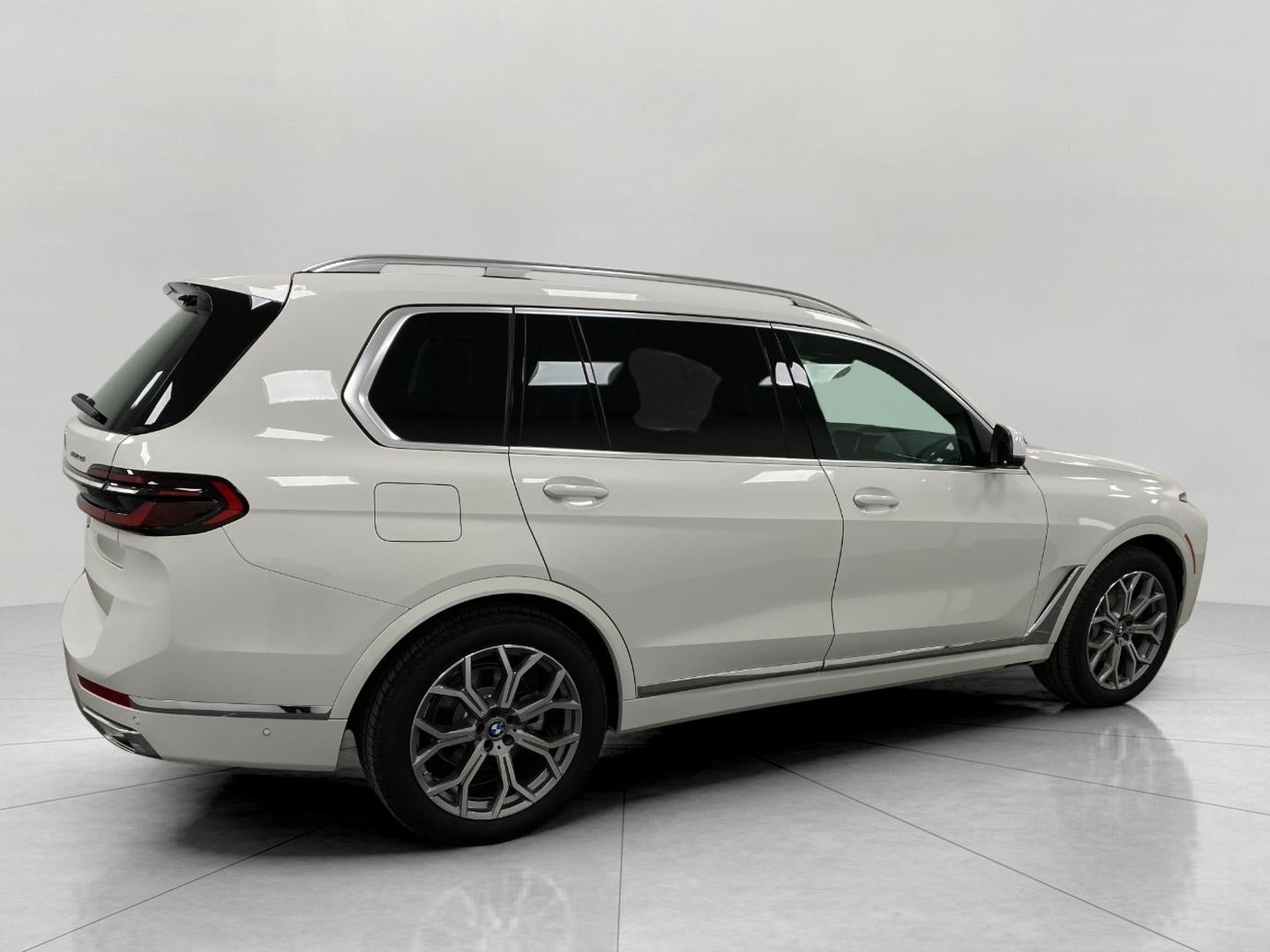2026 BMW X7 xDrive40i Sports Activity Vehicle