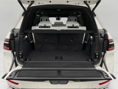2026 BMW X7 xDrive40i Sports Activity Vehicle