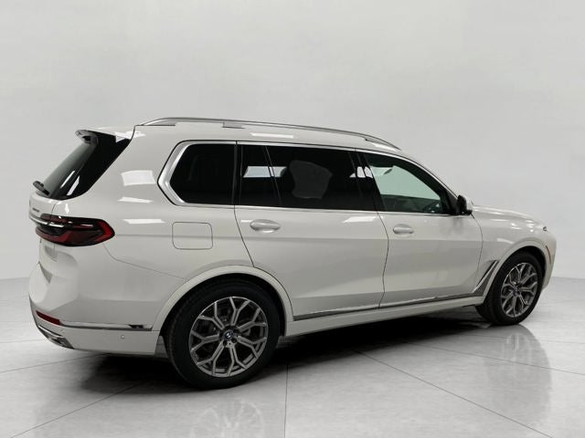 2026 BMW X7 xDrive40i Sports Activity Vehicle