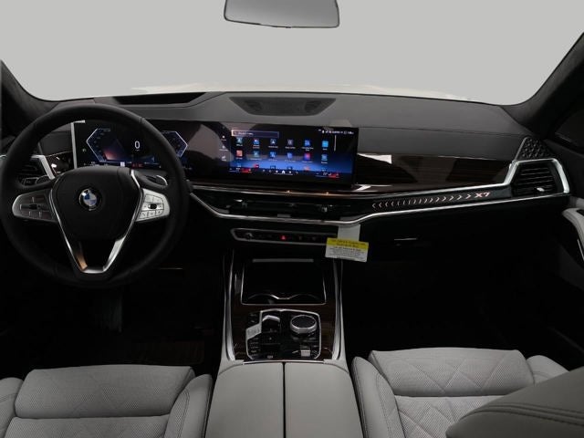 2026 BMW X7 xDrive40i Sports Activity Vehicle