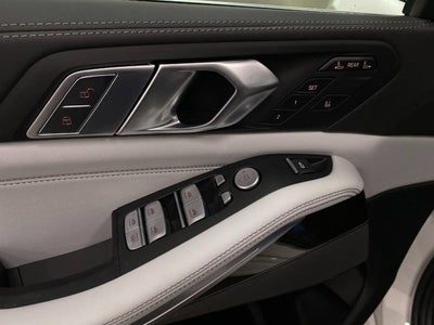 2026 BMW X7 xDrive40i Sports Activity Vehicle