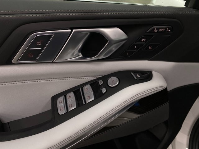 2026 BMW X7 xDrive40i Sports Activity Vehicle