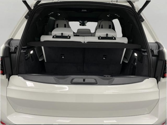 2026 BMW X7 xDrive40i Sports Activity Vehicle