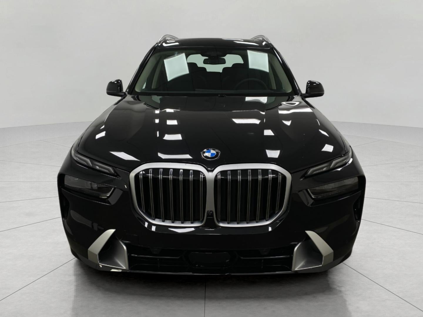 2026 BMW X7 xDrive40i Sports Activity Vehicle