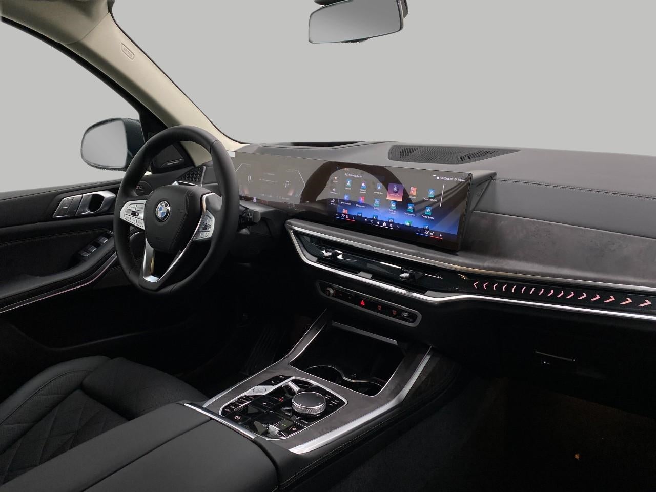 2026 BMW X7 xDrive40i Sports Activity Vehicle