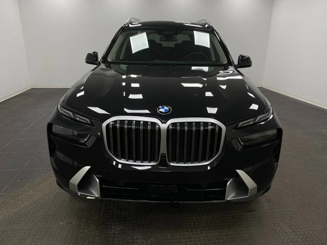 2026 BMW X7 xDrive40i Sports Activity Vehicle