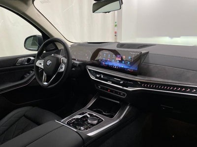 2026 BMW X7 xDrive40i Sports Activity Vehicle