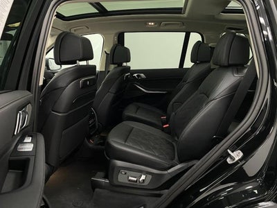 2026 BMW X7 xDrive40i Sports Activity Vehicle