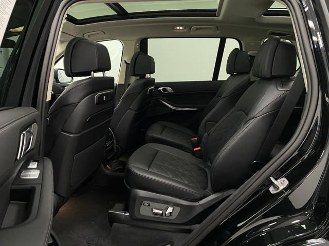 2026 BMW X7 xDrive40i Sports Activity Vehicle