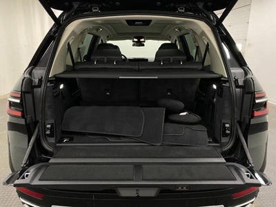 2026 BMW X7 xDrive40i Sports Activity Vehicle