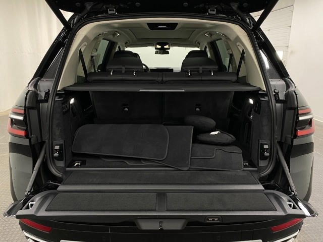 2026 BMW X7 xDrive40i Sports Activity Vehicle