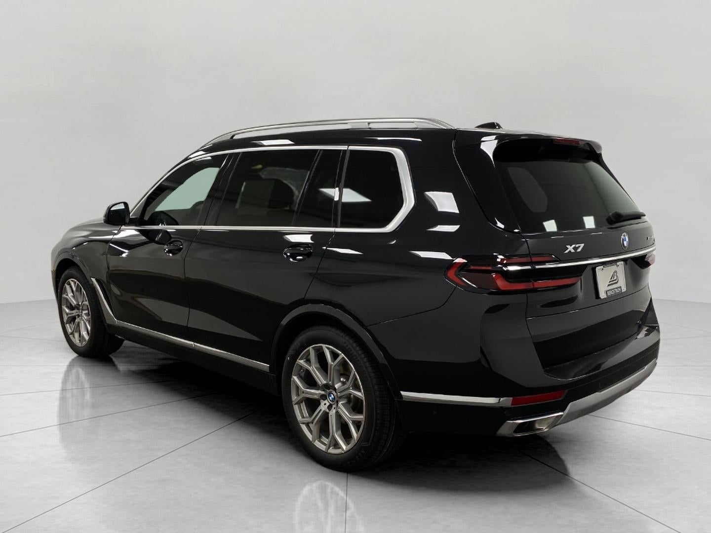 2023 BMW X7 xDrive40i Sports Activity Vehicle