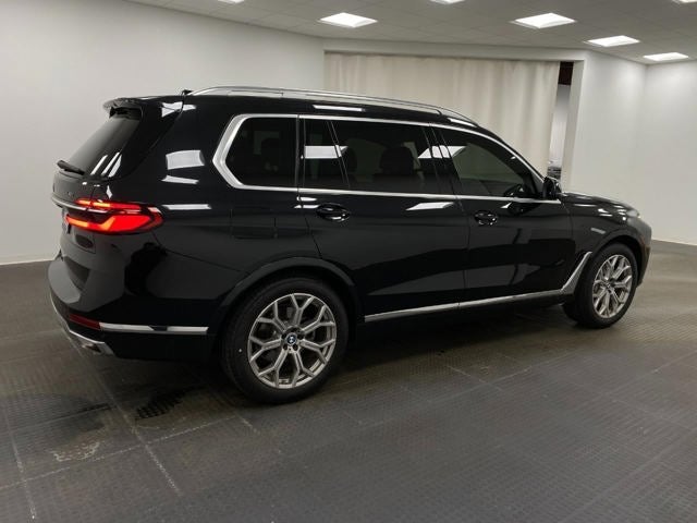 2023 BMW X7 xDrive40i Sports Activity Vehicle