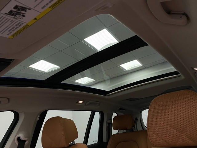 2023 BMW X7 xDrive40i Sports Activity Vehicle