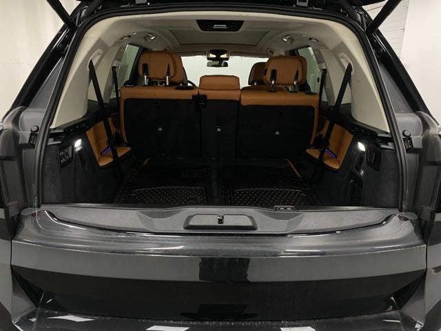 2023 BMW X7 xDrive40i Sports Activity Vehicle