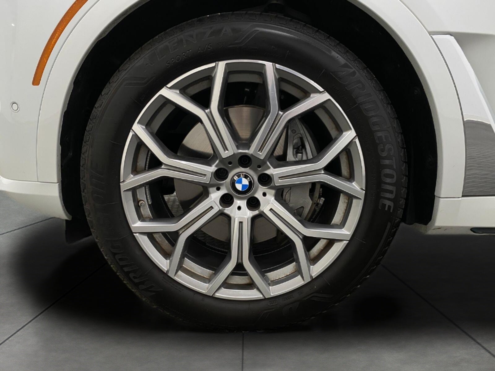 2026 BMW X7 xDrive40i Sports Activity Vehicle