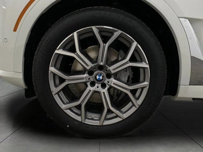 2026 BMW X7 xDrive40i Sports Activity Vehicle