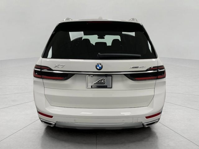 2026 BMW X7 xDrive40i Sports Activity Vehicle