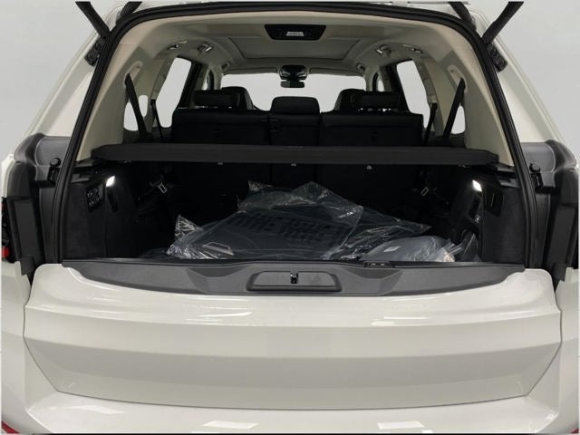 2026 BMW X7 xDrive40i Sports Activity Vehicle