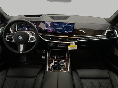 2026 BMW X7 xDrive40i Sports Activity Vehicle