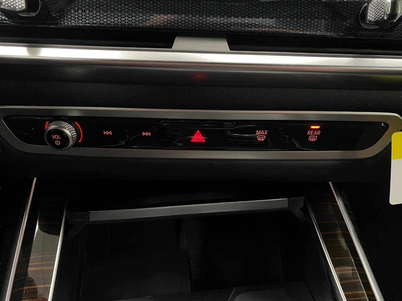 2026 BMW X7 xDrive40i Sports Activity Vehicle