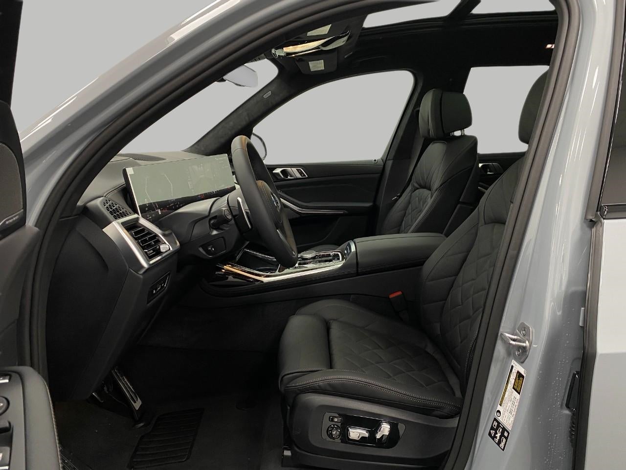 2026 BMW X7 xDrive40i Sports Activity Vehicle