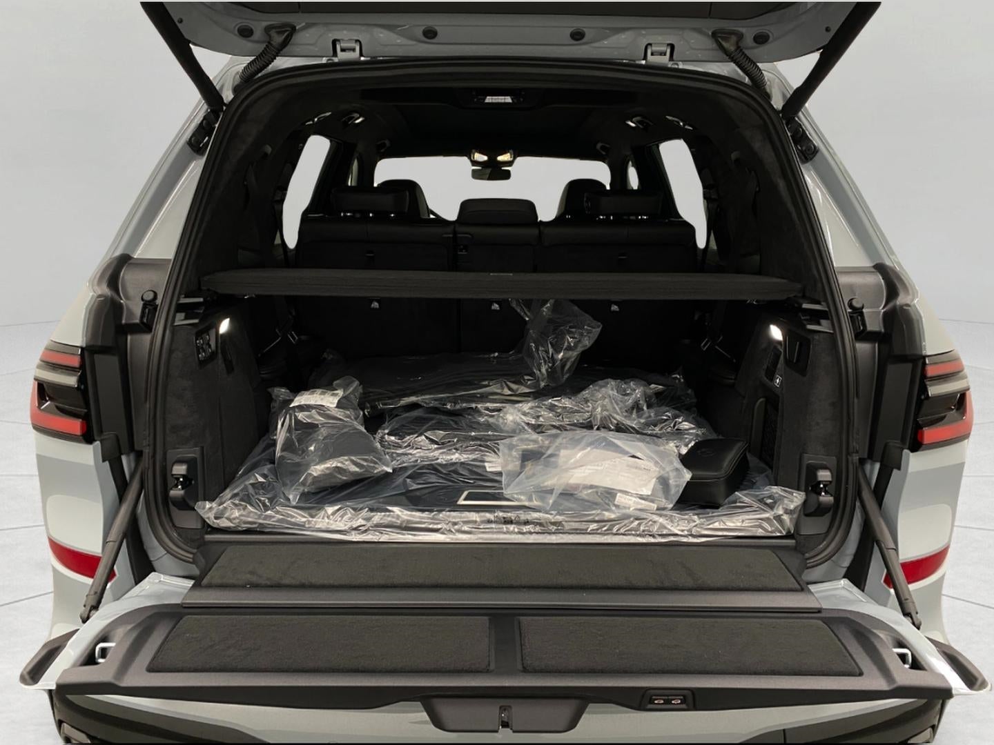 2026 BMW X7 xDrive40i Sports Activity Vehicle