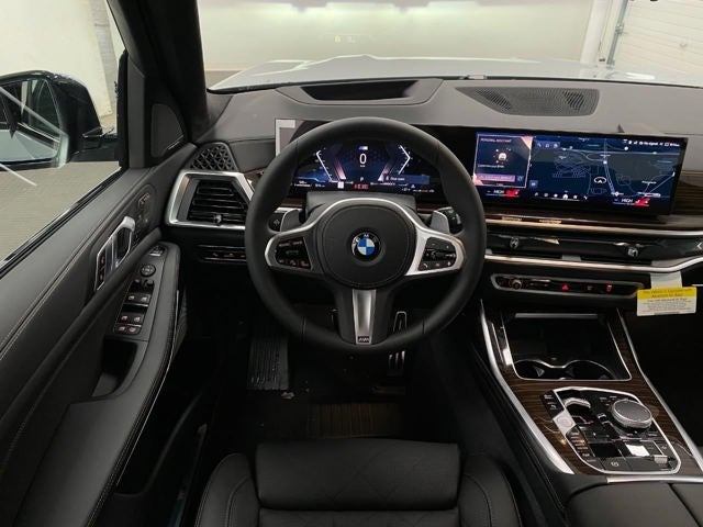 2026 BMW X7 xDrive40i Sports Activity Vehicle